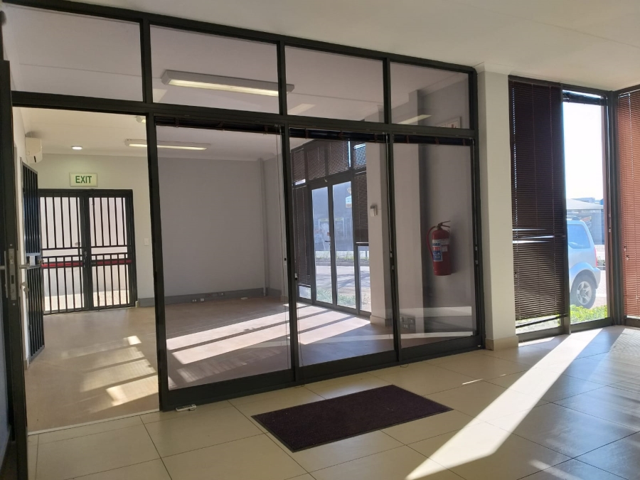 To Let Commercial Property for Rent in Stikland Western Cape